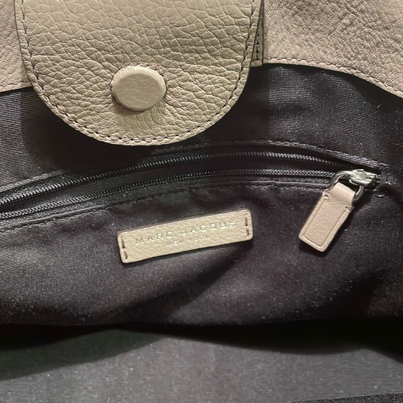 Marc Jacobs Empire City Leather Convertible Tote - Picture 5 of 16